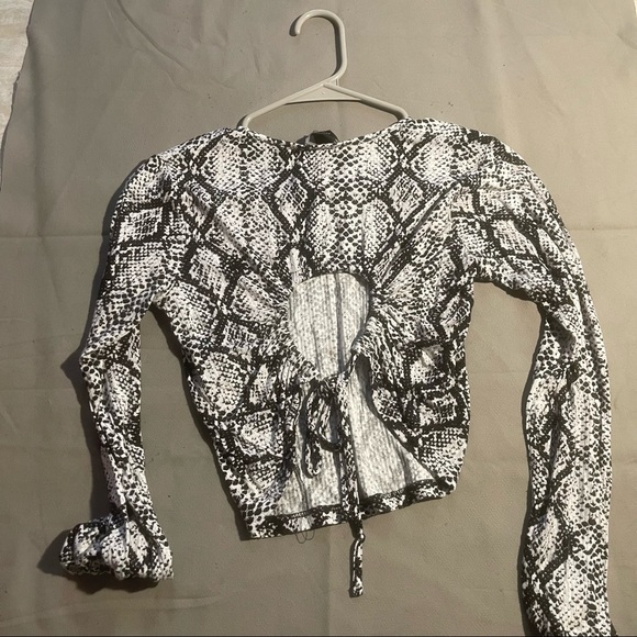 Long sleeve top - Picture 3 of 3